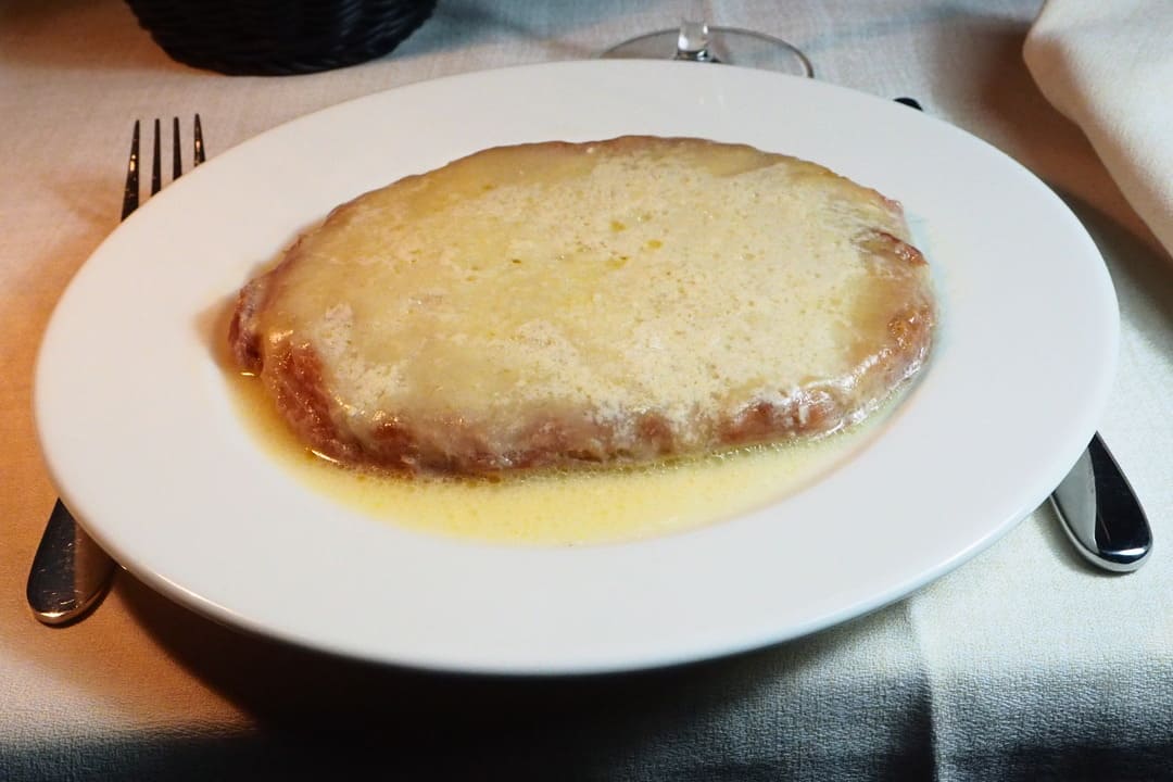 Cotoletta alla Bolognese - Rosteria Luciano - Ristorante Bologna & Cucina Bolognese